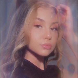 Meet your Posher, Alyssa